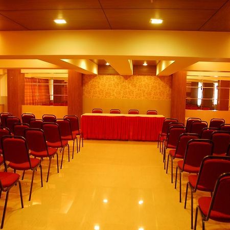 Hotel Mourya Residency Thane Ngoại thất bức ảnh