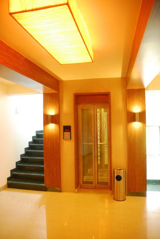 Hotel Mourya Residency Thane Ngoại thất bức ảnh