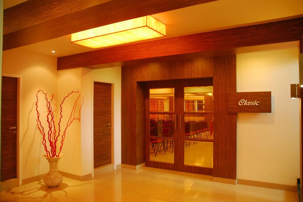 Hotel Mourya Residency Thane Ngoại thất bức ảnh